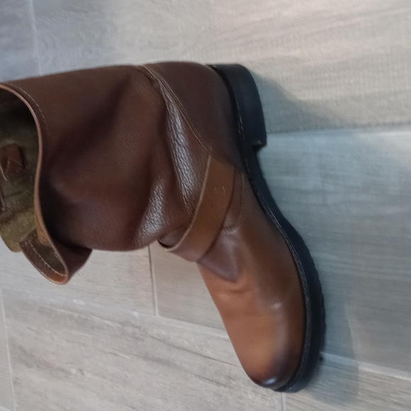 Frye boots - Picture 10 of 16